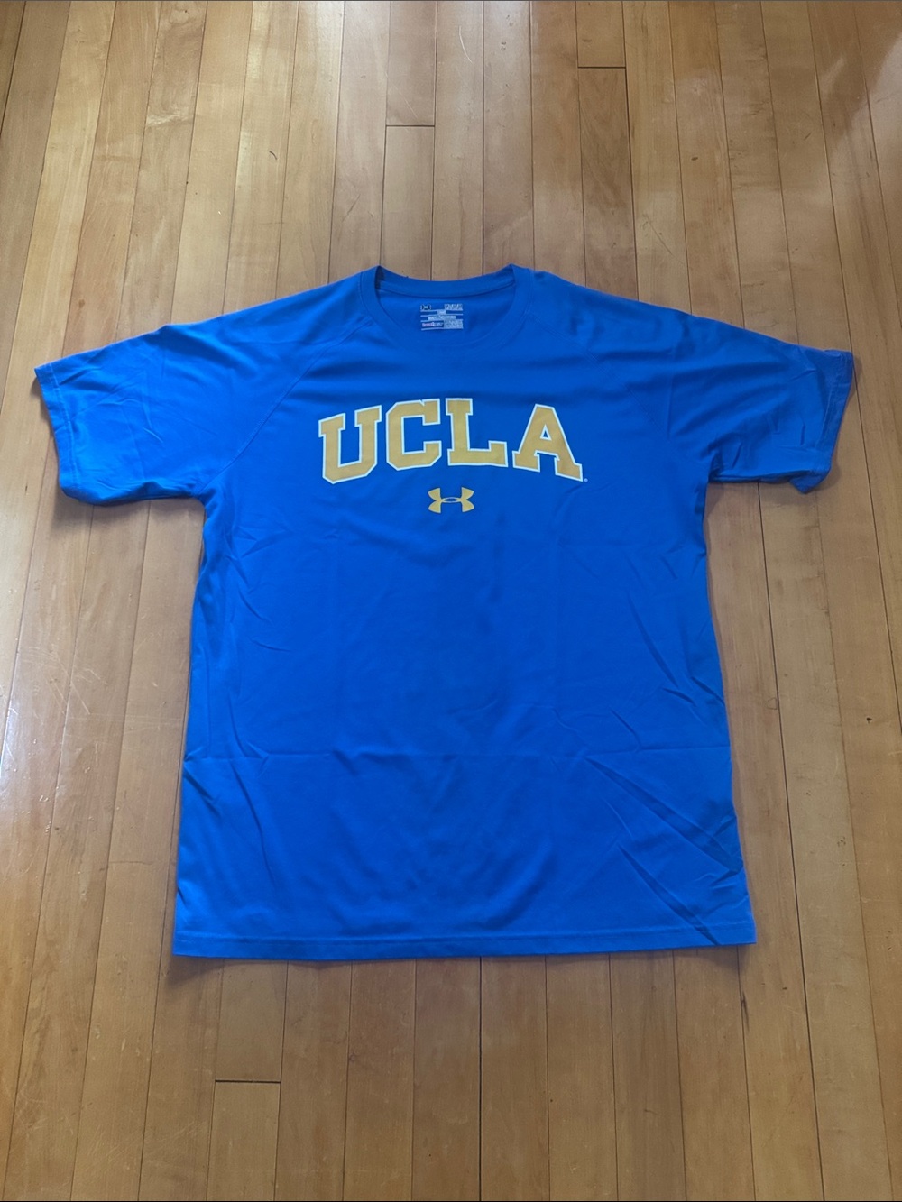 Under Armour heatgear loose Blue UCLA Logo Short Sleeve Athletic Tee men’s M